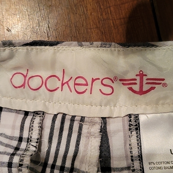 3/$30 DOCKERS Monochrome Low Rise Striped Plaid Chino Tomboy Grunge Shorts - Picture 5 of 6
